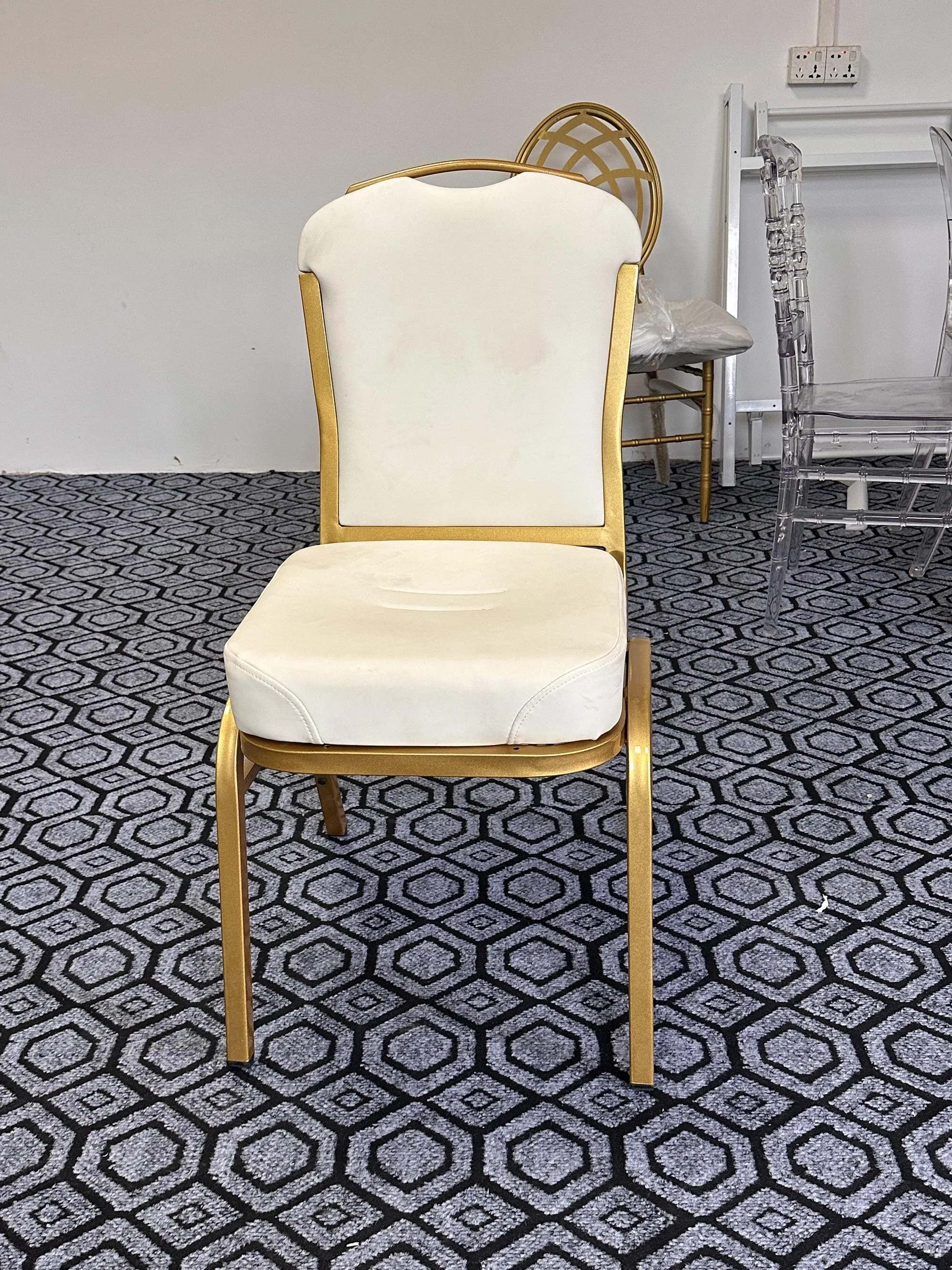 Premium Gold Chiavari Chairs with Metal Frame Dinning Weddings Church Chair