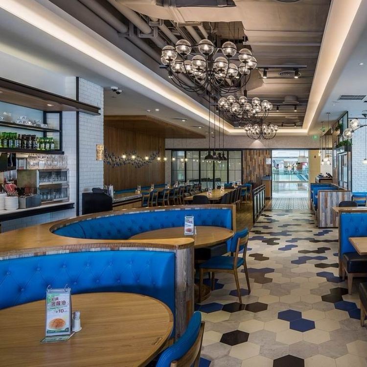 Xijiayi Luxury Upholstered Restaurant Furniture Set with High Back Design