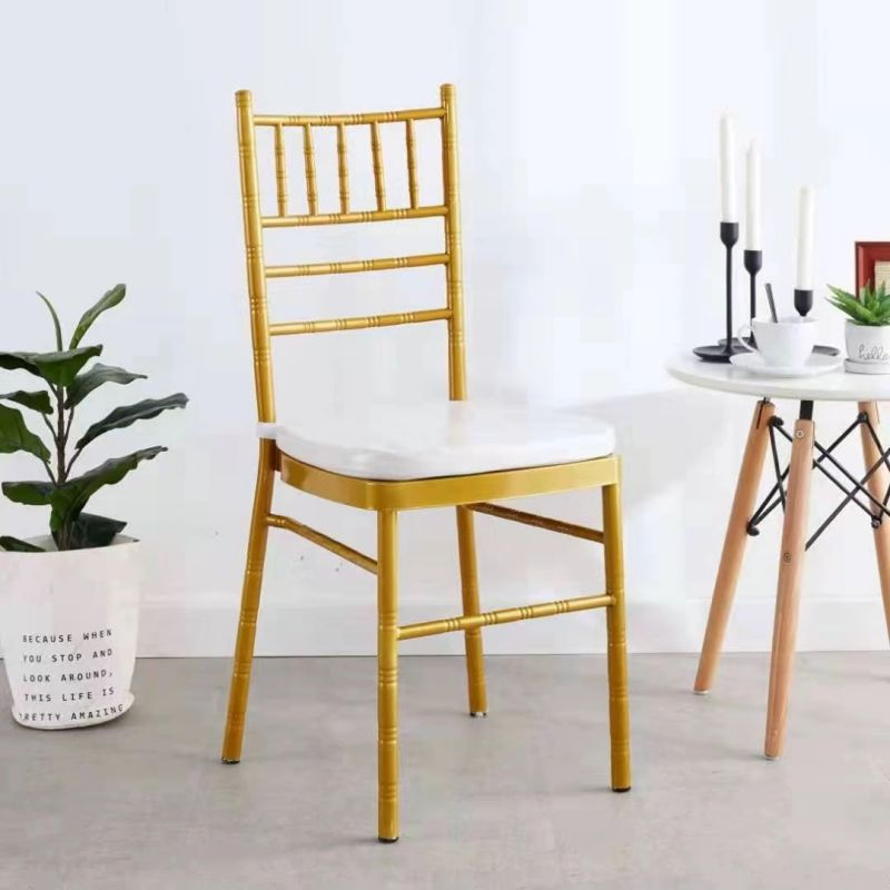 Wholesale Metal Stackable Event Tiffany Chiavari Wedding Chair with Cushion White Bamboo Chairs Gold Wedding Chairs Outdoor Lawn