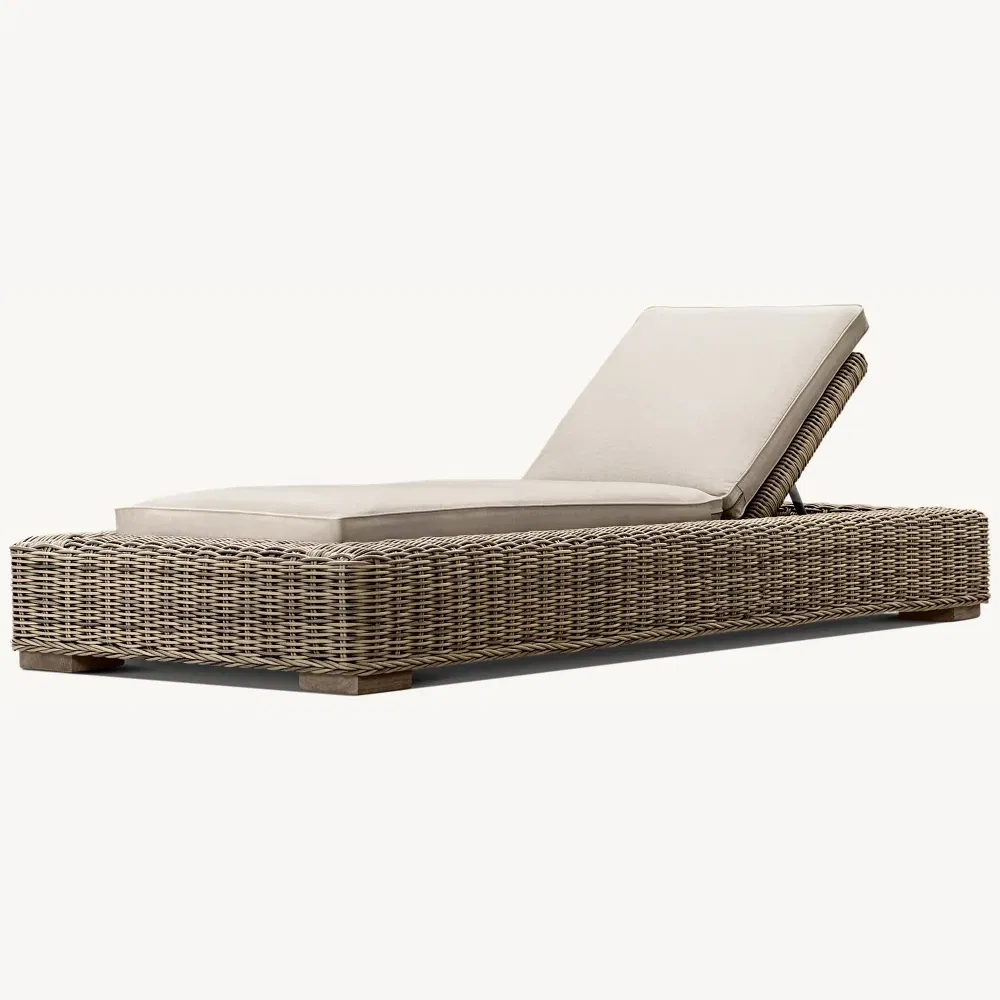 Foshan Factory Pool Lounge Chair Luxury Outdoor Hotel Furniture PE Rattan Poolside Sun Loungers