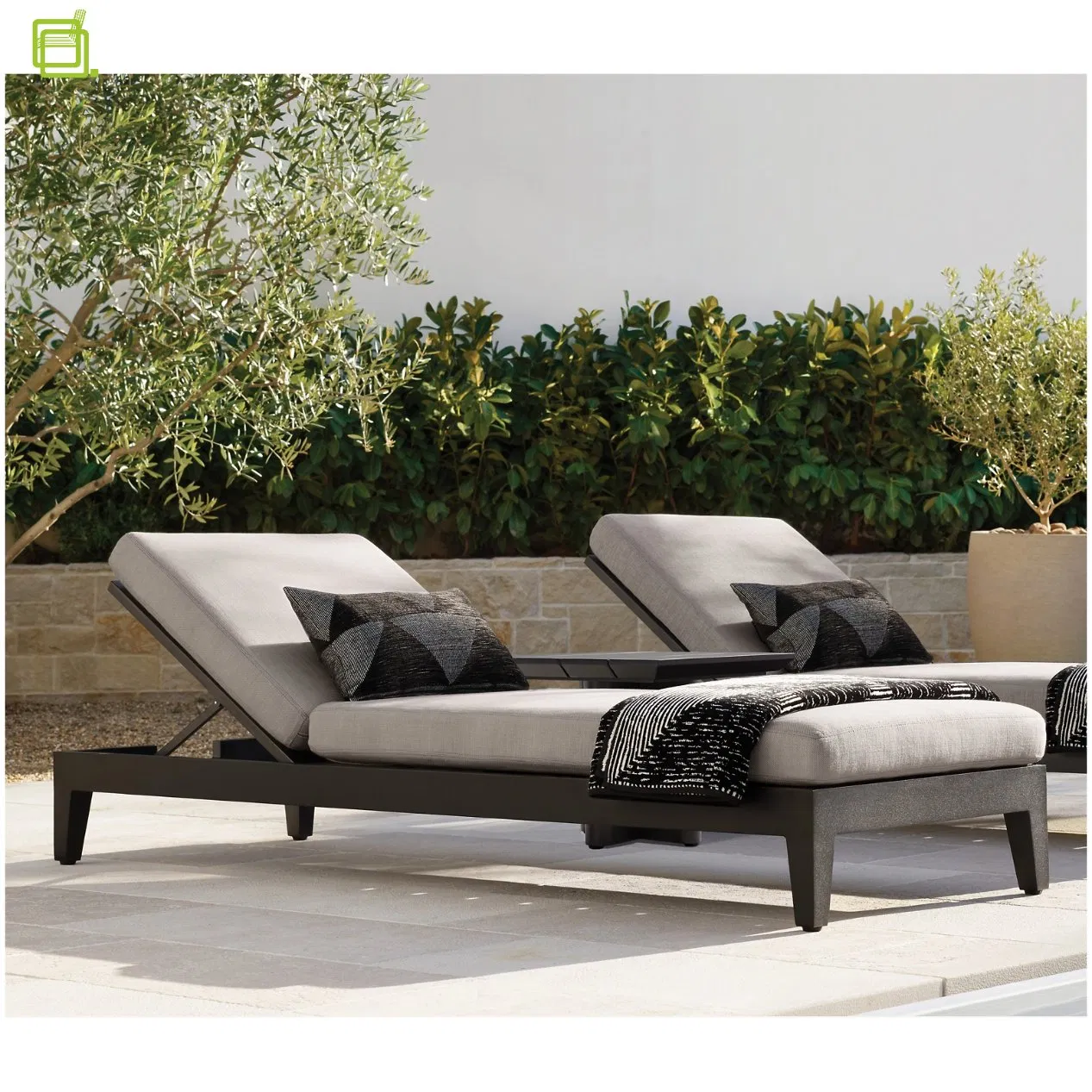 Luxury Poolside Chaise Lounge Waterproof Cushion Outdoor Aluminum Frame Sun Lounger