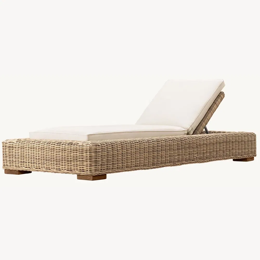 Foshan Factory Pool Lounge Chair Luxury Outdoor Hotel Furniture PE Rattan Poolside Sun Loungers