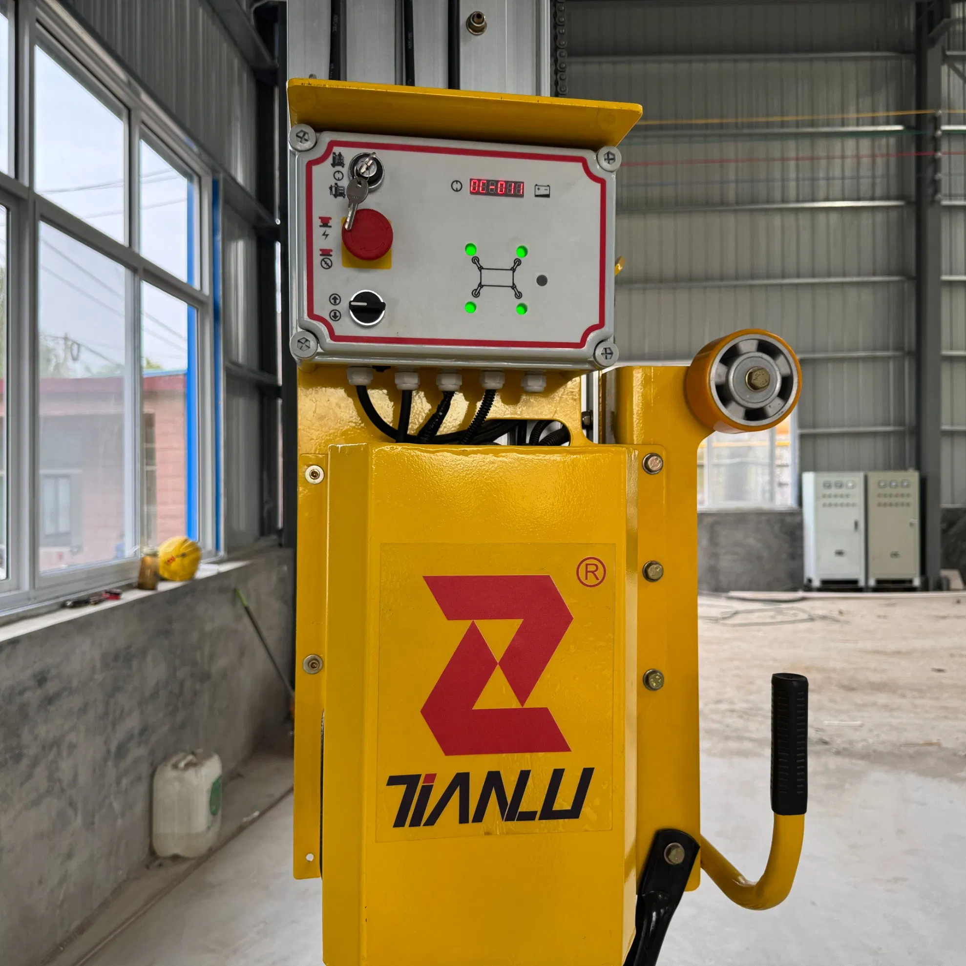 Vertical Aluminum Personnel Lift for Safe Work at Height