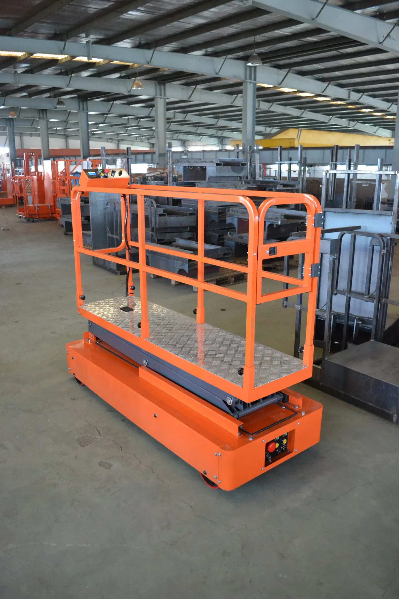 Self-Propelled Greenhouse Picking Electric Scissor Lift Platform
