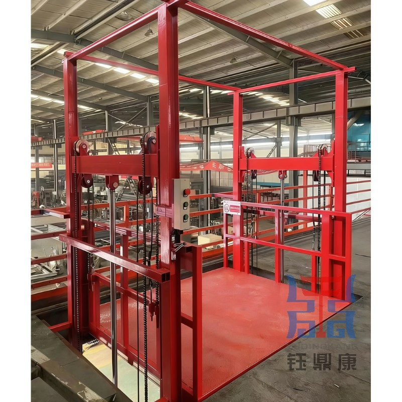 Reliable Vertical Freight Lift for Warehouse Operations and Logistics