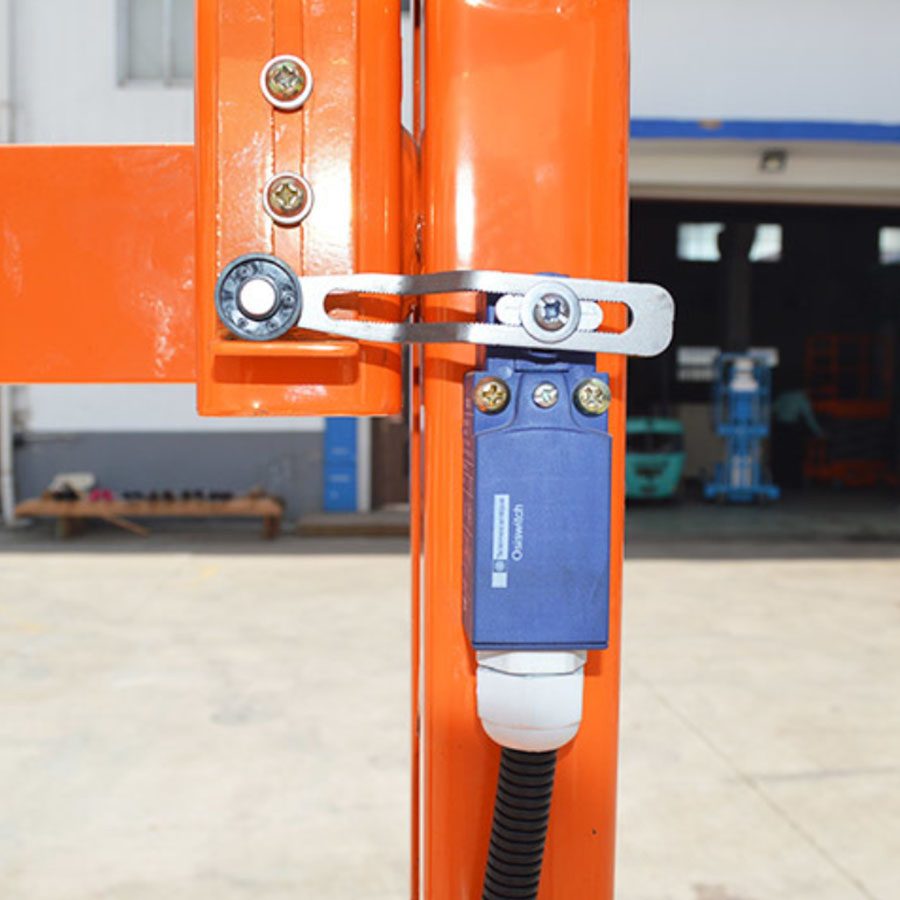 High-Performance Aerial Work Platform for Streamlined Order Fulfillment