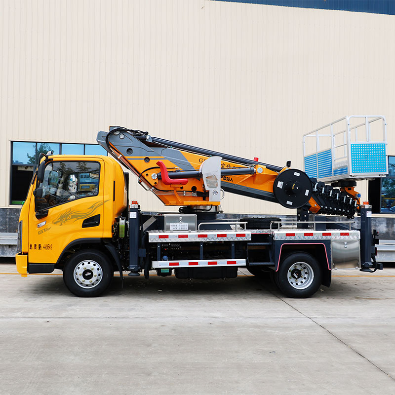 China Large Telescopic Aerial Work Platform Truck 35m Aerial Work Truck 360 Degree Unlimited Rotation Heavy Duty Work Truck Factory Aerial Work China Production
