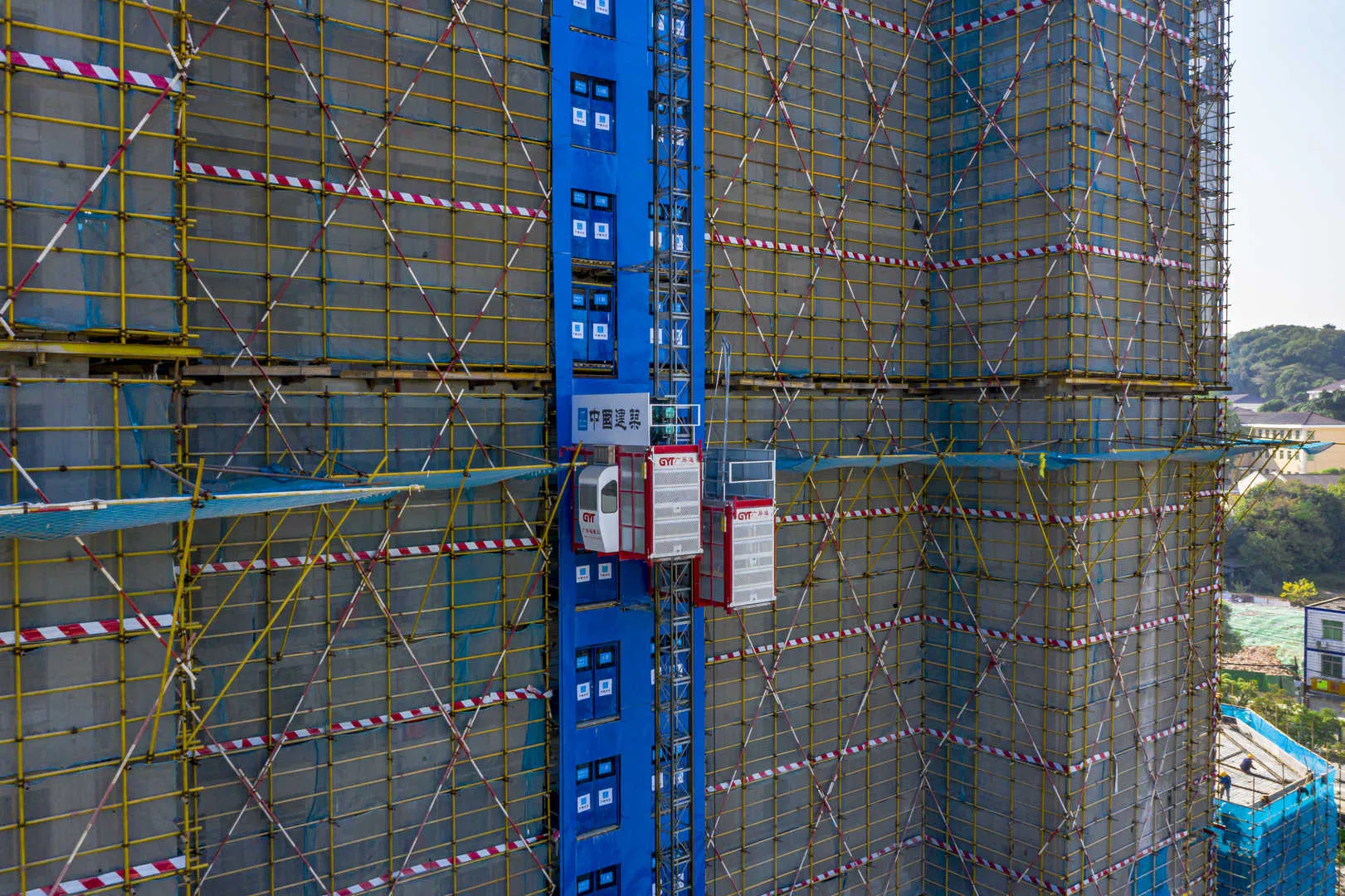 CE Approved Construction Building Material &amp; Personnel Lifting Construction Lift