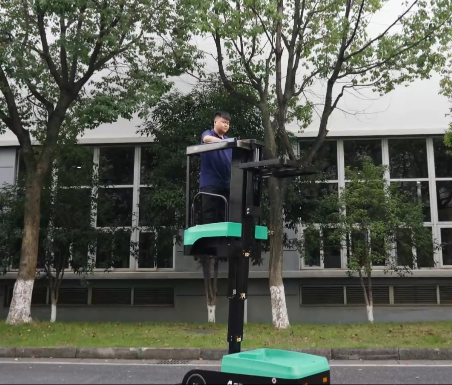 China Factory 0.2t Low Level Standing Type Electric Forklift Order Picker with 125ah Lithium Li-on Battery