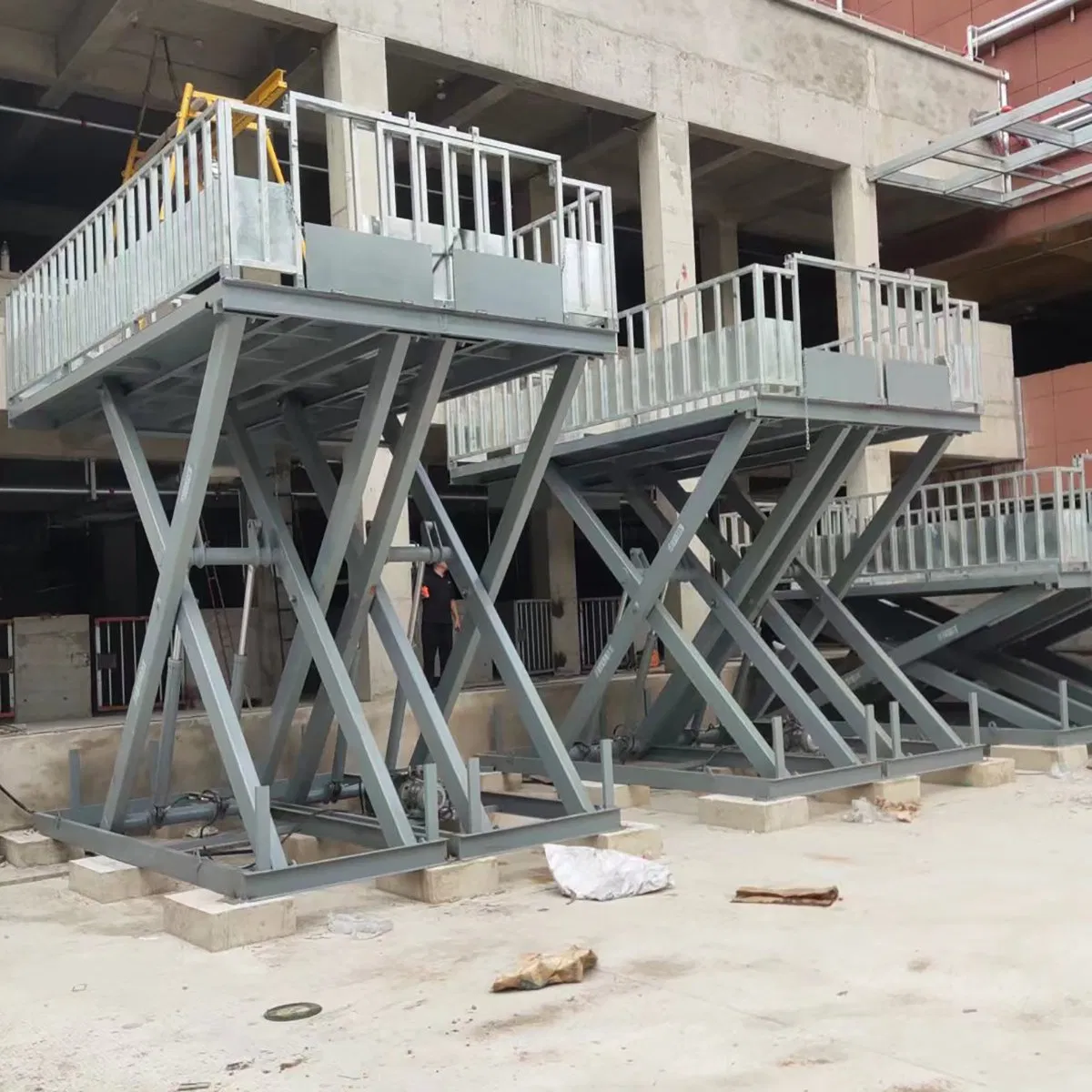 High-Capacity Custom Scissor Lift Table for Assembly Line Material Handling