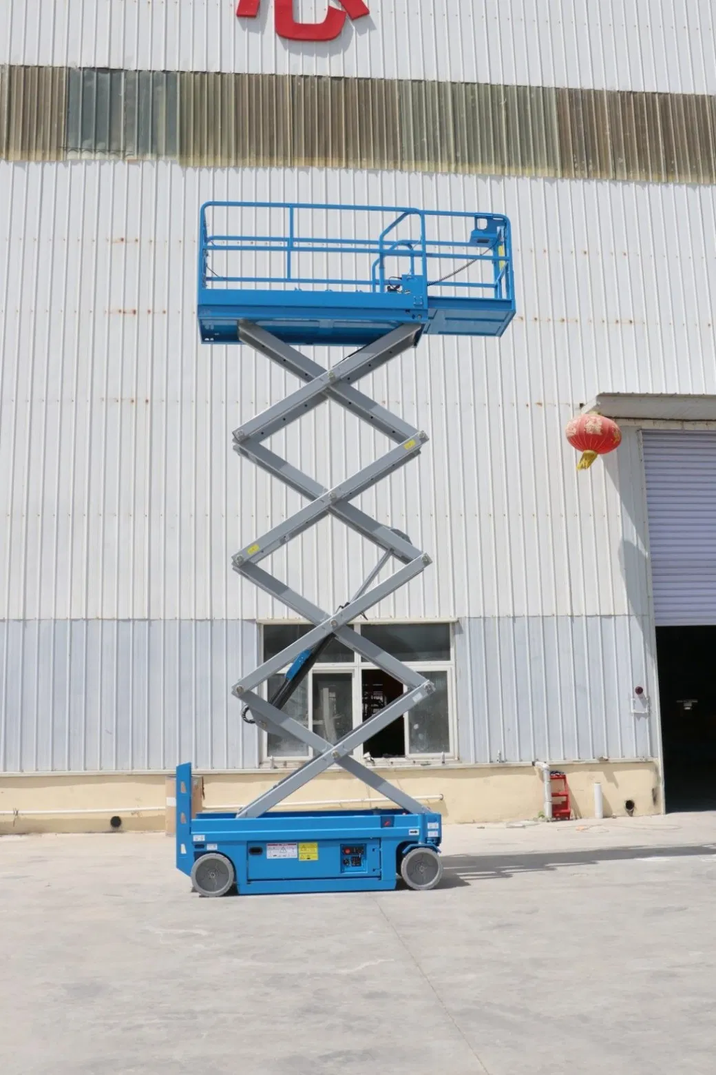 CE Factory Sales 6-14m 320kg Electric Self-Propelled Scissor Lift Mobile Aerial Work Personnel Lifting Platform