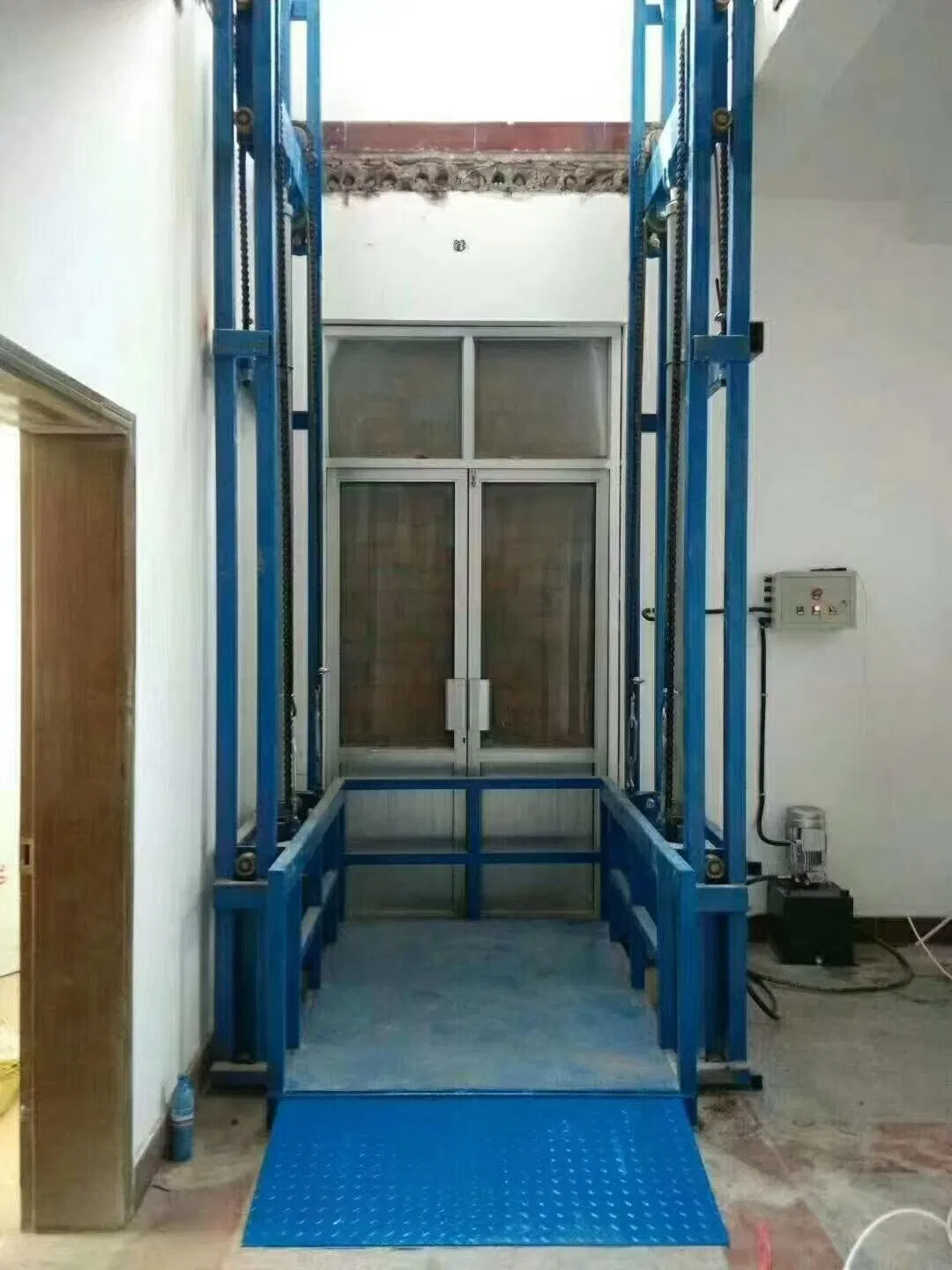 3m 5m 10m 1t 2t 3t CE Hydraulic Custom Cargo Wall-Mounted Vertical Goods Freight Efficient Compact Heavy-Duty Guide Rail Lift for Warehouse Commercial Factory