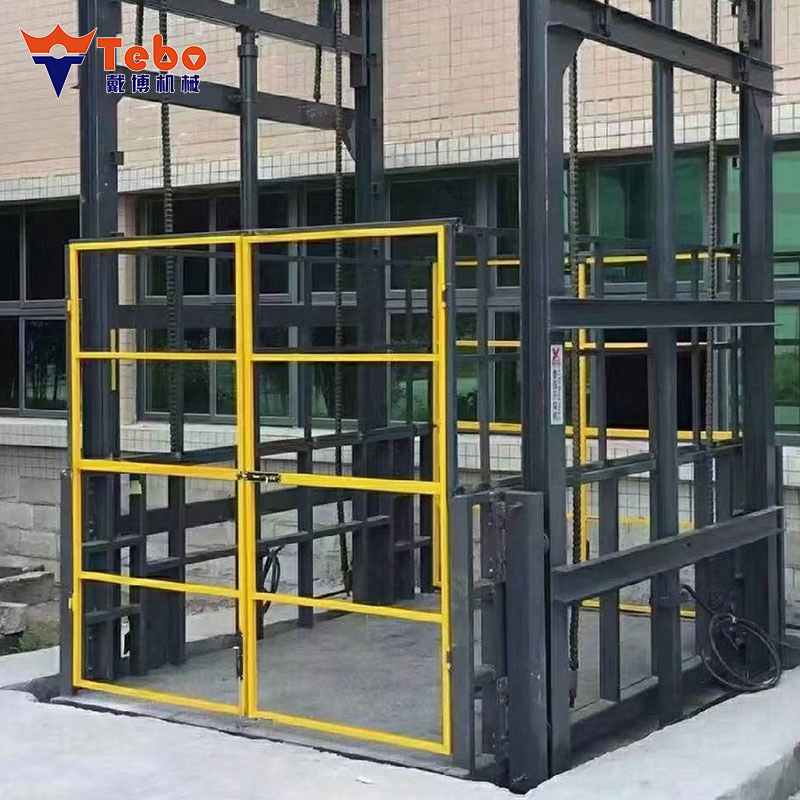 Custom Industrial Freight Lift with Hydraulic System for Efficient Goods Transportation
