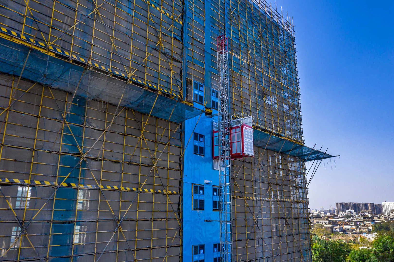 CE Approved Construction Building Material &amp; Personnel Lifting Construction Lift