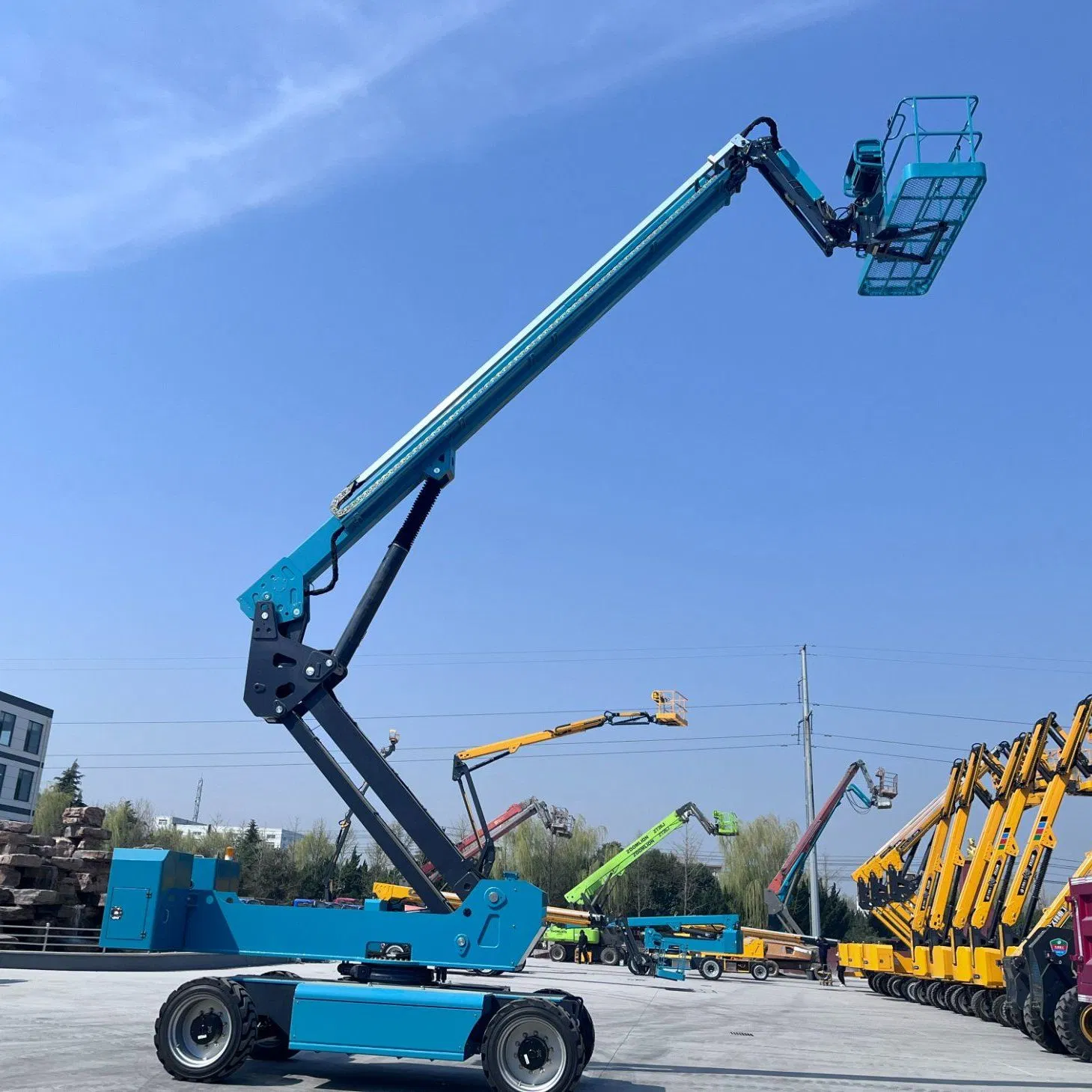High-Altitude Electric Articulated Boom Lift Truck for Aerial Work