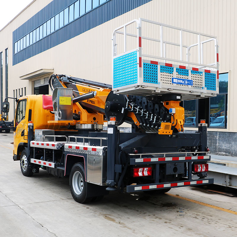 China Large Telescopic Aerial Work Platform Truck 35m Aerial Work Truck 360 Degree Unlimited Rotation Heavy Duty Work Truck Factory Aerial Work China Production