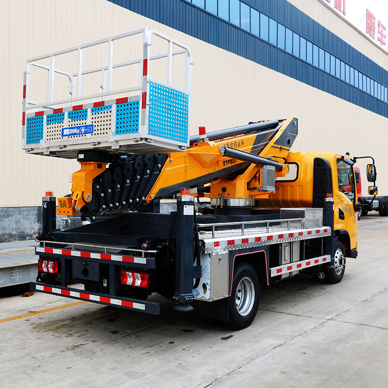China Large Telescopic Aerial Work Platform Truck 35m Aerial Work Truck 360 Degree Unlimited Rotation Heavy Duty Work Truck Factory Aerial Work China Production