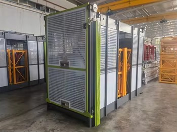 Personnel &amp; Cargo Lift Solution: Tavol Sc200 for Easy Operation and Exact Floor Positioning on Multi-Story Projects