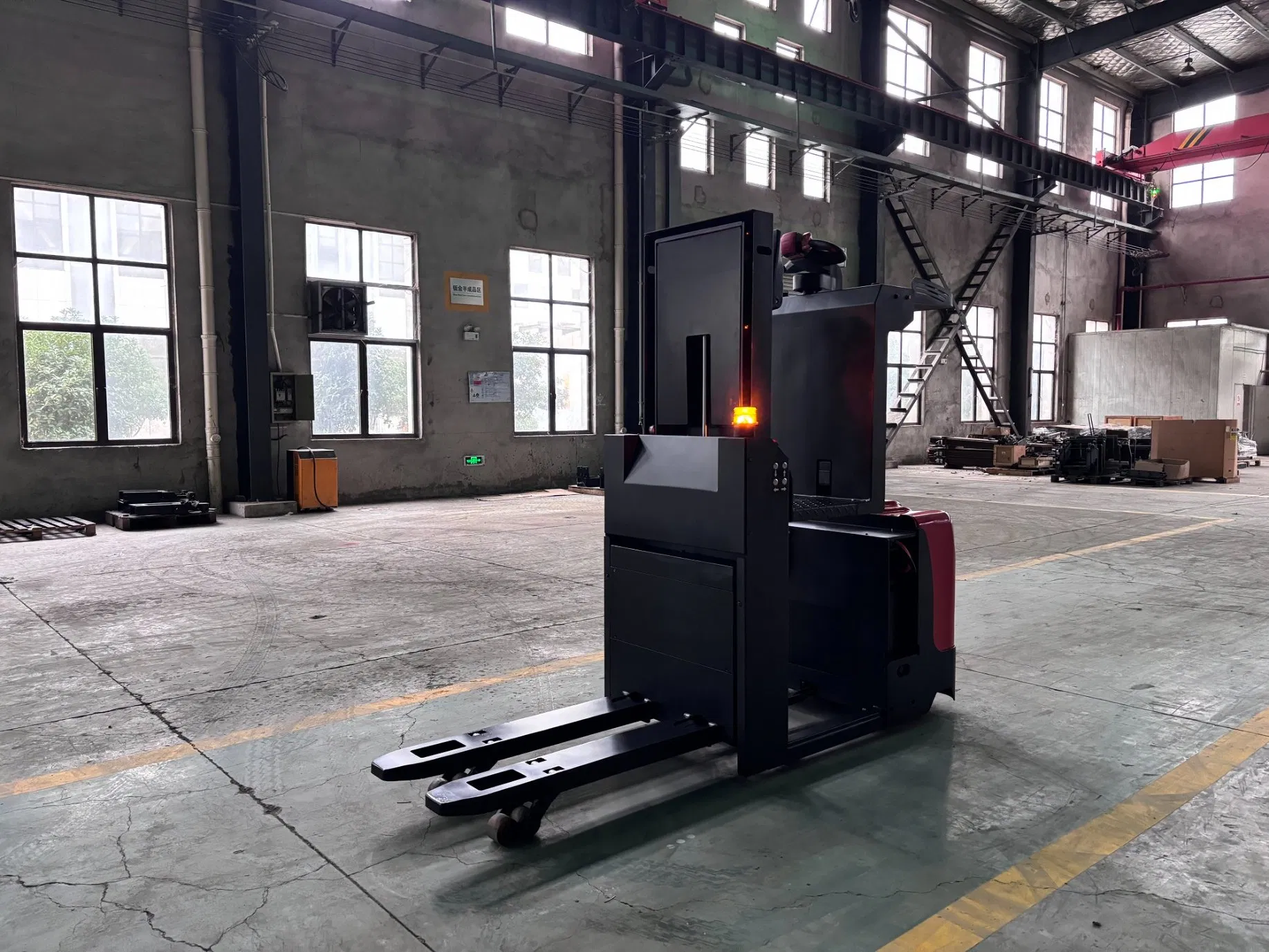 Fully Electric Low-Level 1 T Order Picker Medium Level Order Picker