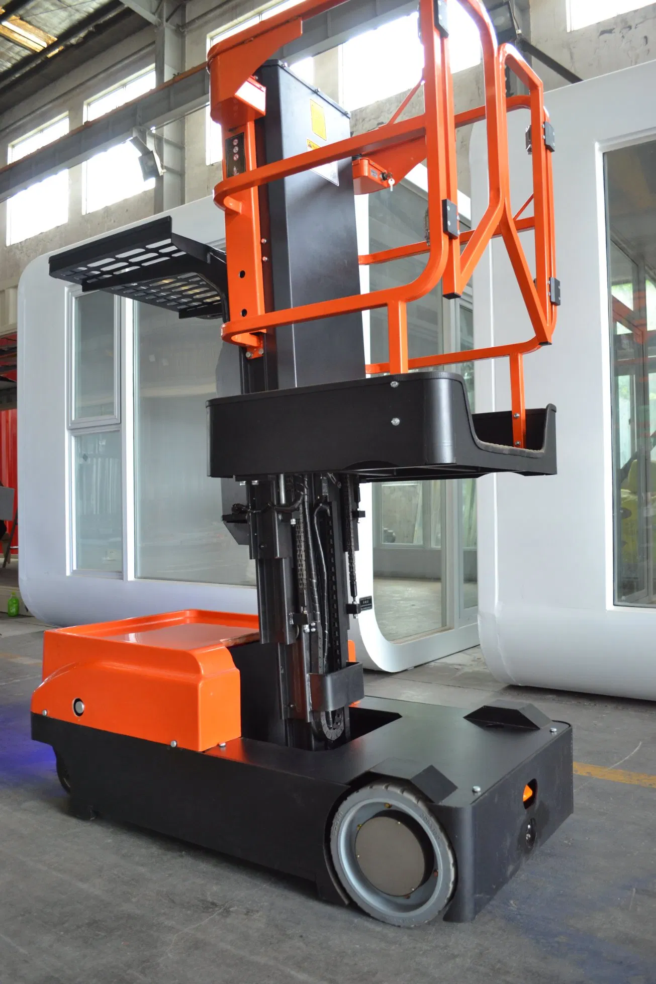 High-Quality Efficient Cost-Effective Versatile Mobile Material Handling Picking Equipment Electric Order Picker Lifts for Warehouse