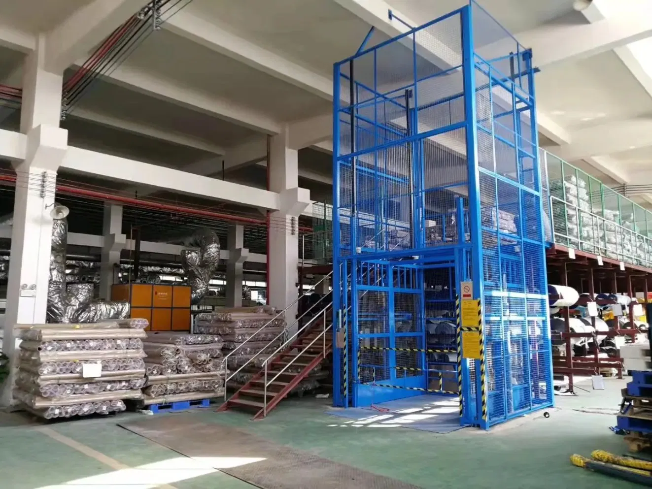 Floor Hole Industrial Goods Lift Freight Elevators Used in Workshop Crane