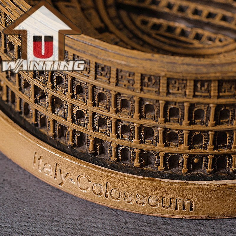 Roman Colosseum Statue Resin Classic Building Model Tourist Souvenir Gift Home Decor