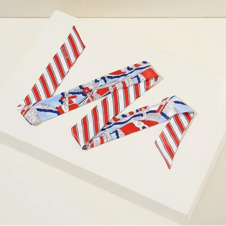 Silk Twilly Detail 2