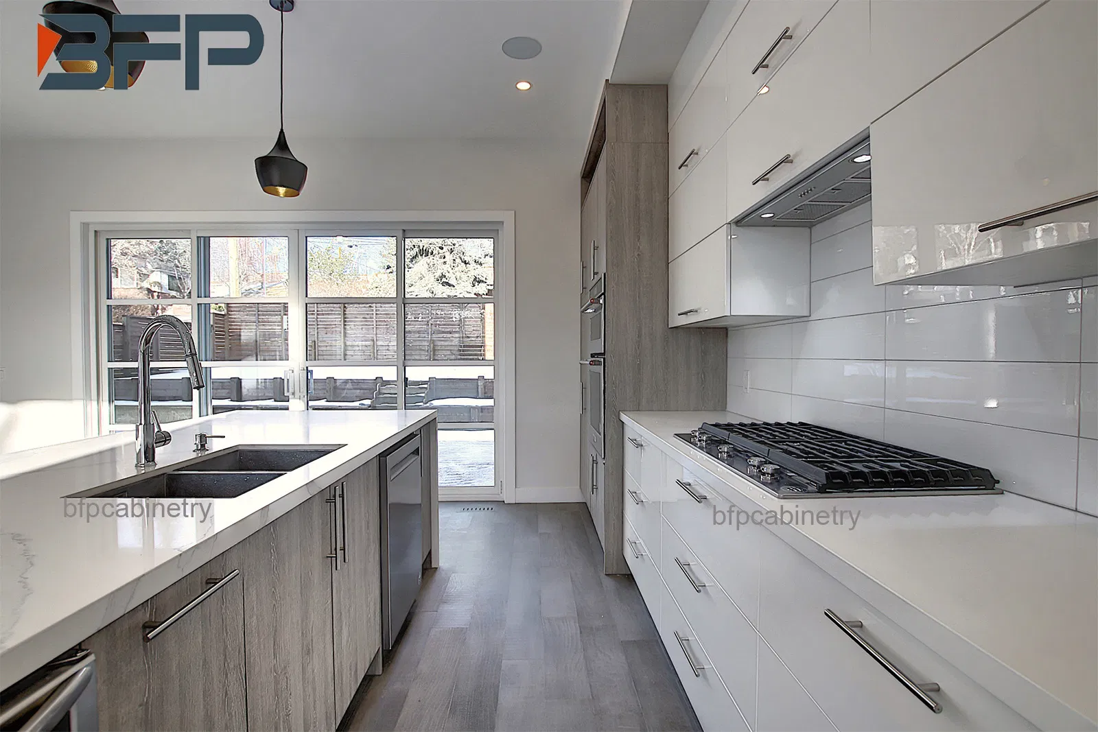 White Glossy Modern Island Style Kitchen Customized Furniture