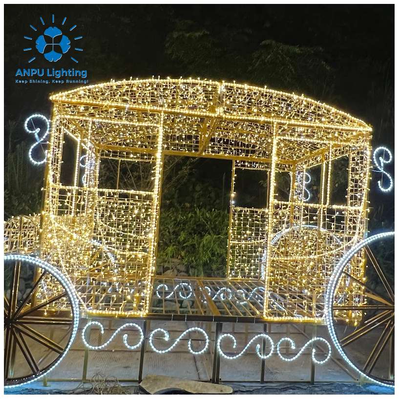 Outdoor Waterproof LED Pumpkin-Shaped Vehicle Pattern Lighting Fixture - an Extremely Attractive Christmas Decorative Lighting Sculpture