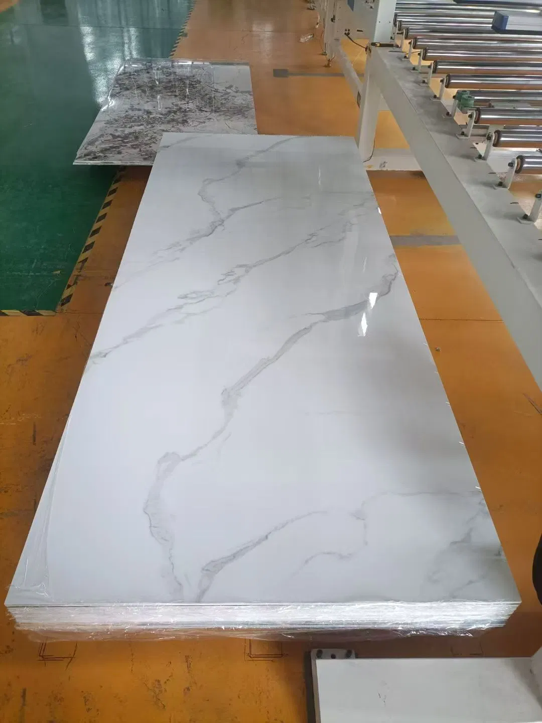 1220*2900mm High Gloss Flexible 3D UV Coating PVC Marble Wall Panel for Home Decoration