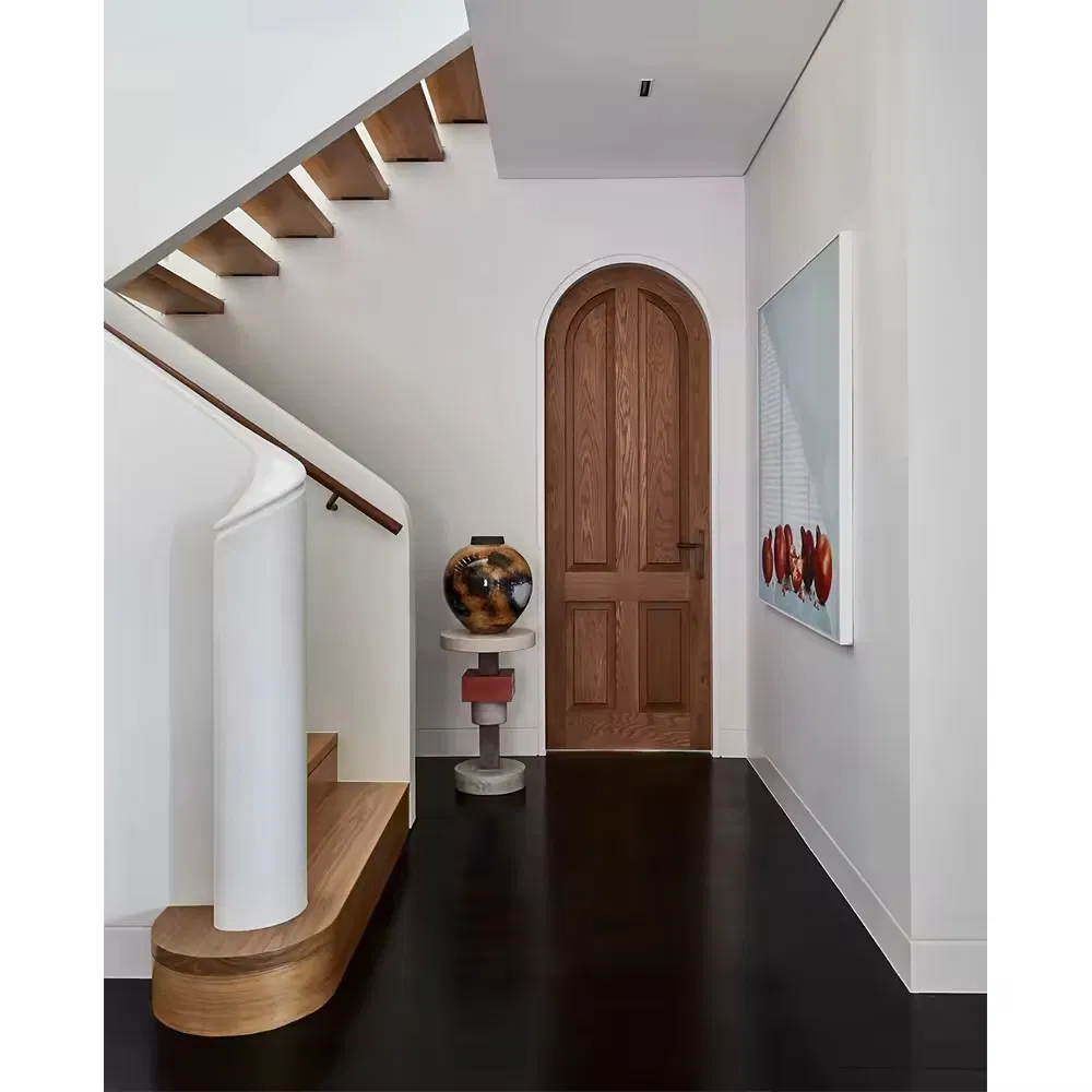 China Modern Main Entrance House Villa Room Solid Wood Bedroom Interior Door with Alloy Smart Lock Modern Home Decoration