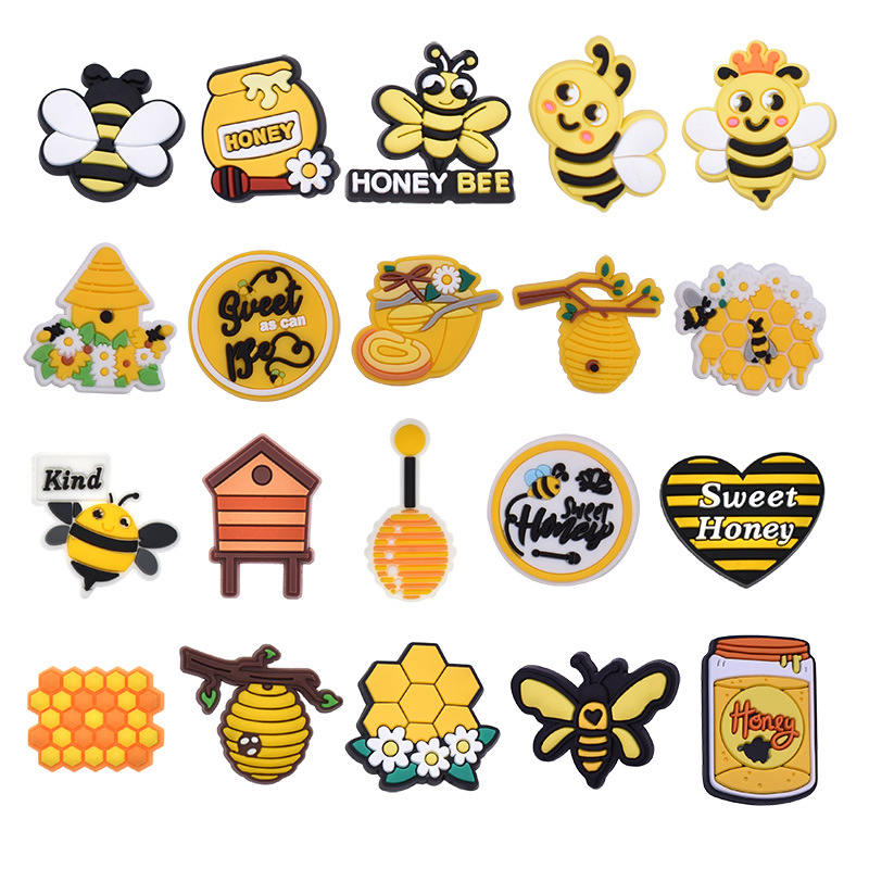 Cute Cartoon Bee PVC Soft Rubber Decorative Buckle for Hole Shoes, Shoe Flowers, Shoe Buckles, Wristbands, and Phone Case Accessories in Stock.