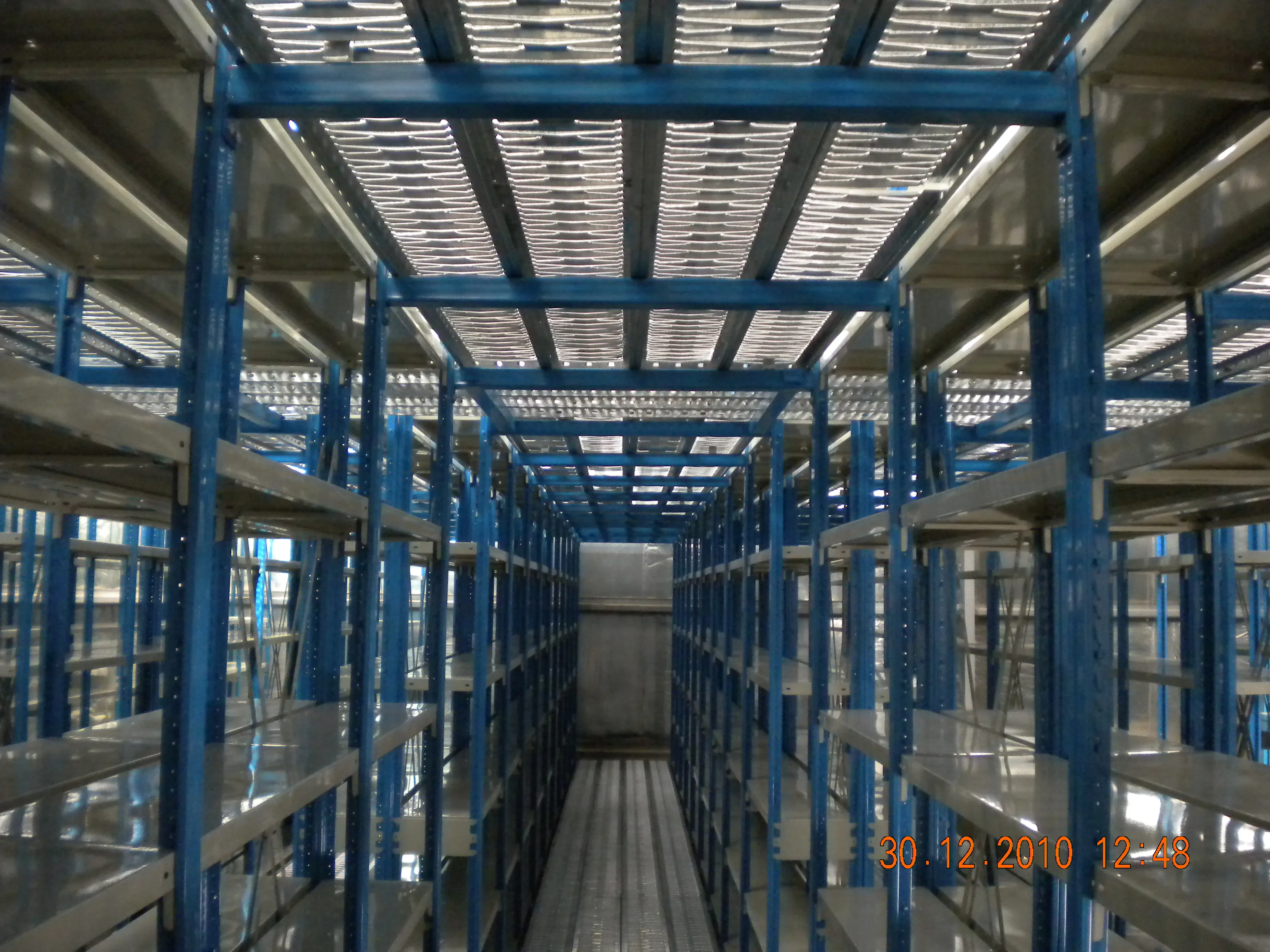 Warehouse Storage T Post Heavy Duty Display Shelving Units