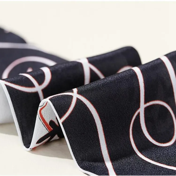 Silk Twilly Detail 4