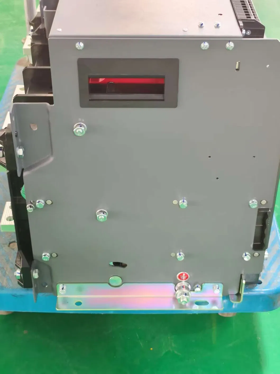 Intelligent Air Circuit Breaker 6