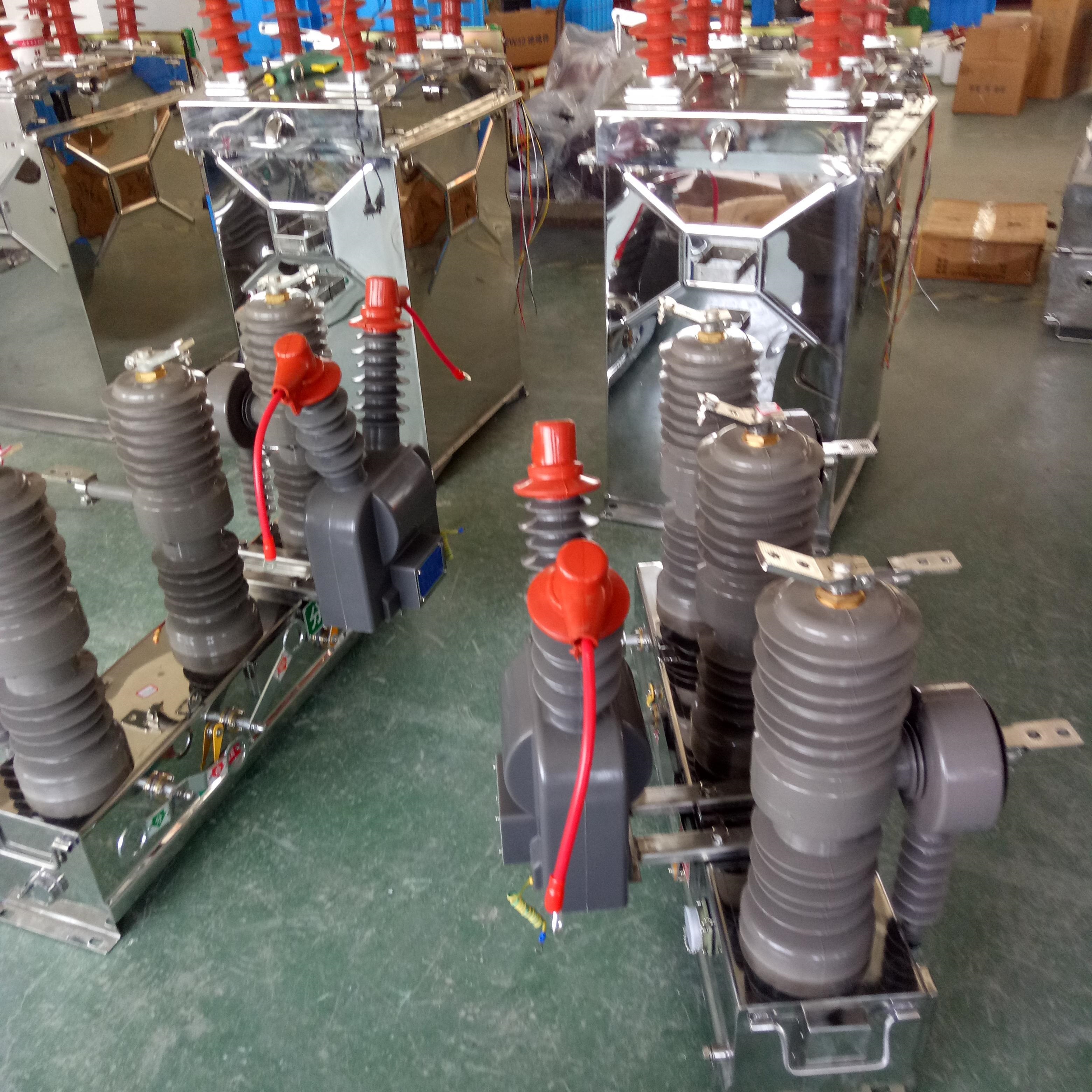 Vacuum Circuit Breaker
