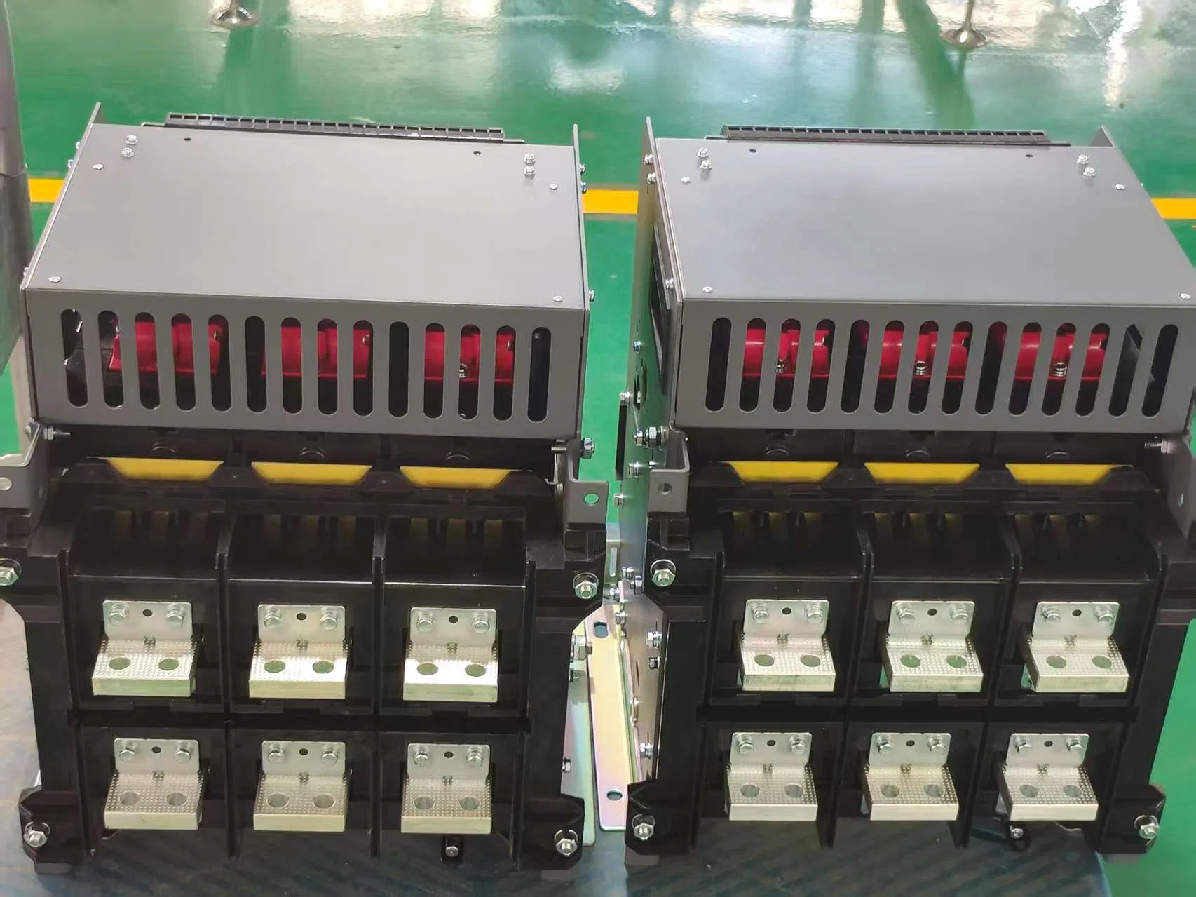 Wholesale ISO Approved High Effiency Intelligent Air Circuit Breaker