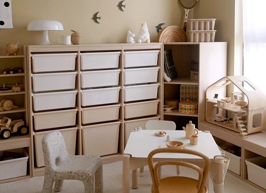 Bedroom & Closet