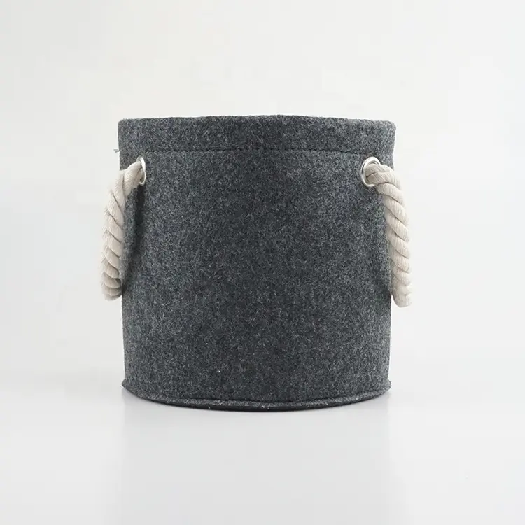 Custom Felt Soft round Kitten Puppy cushion nest bed with rope handle Supplier, Companies