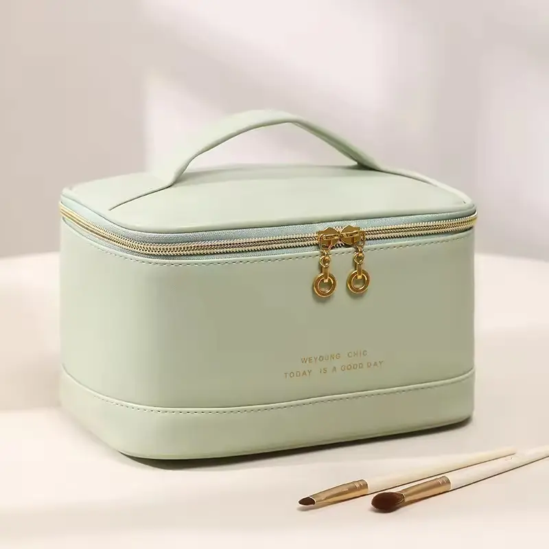 Famous 2025 New Large Capacity Women's PU Cosmetic Bag Portable Square Zipper Travel Wash Bag Fashion Letter Sequin Makeup Bag Suppliers, Exporter