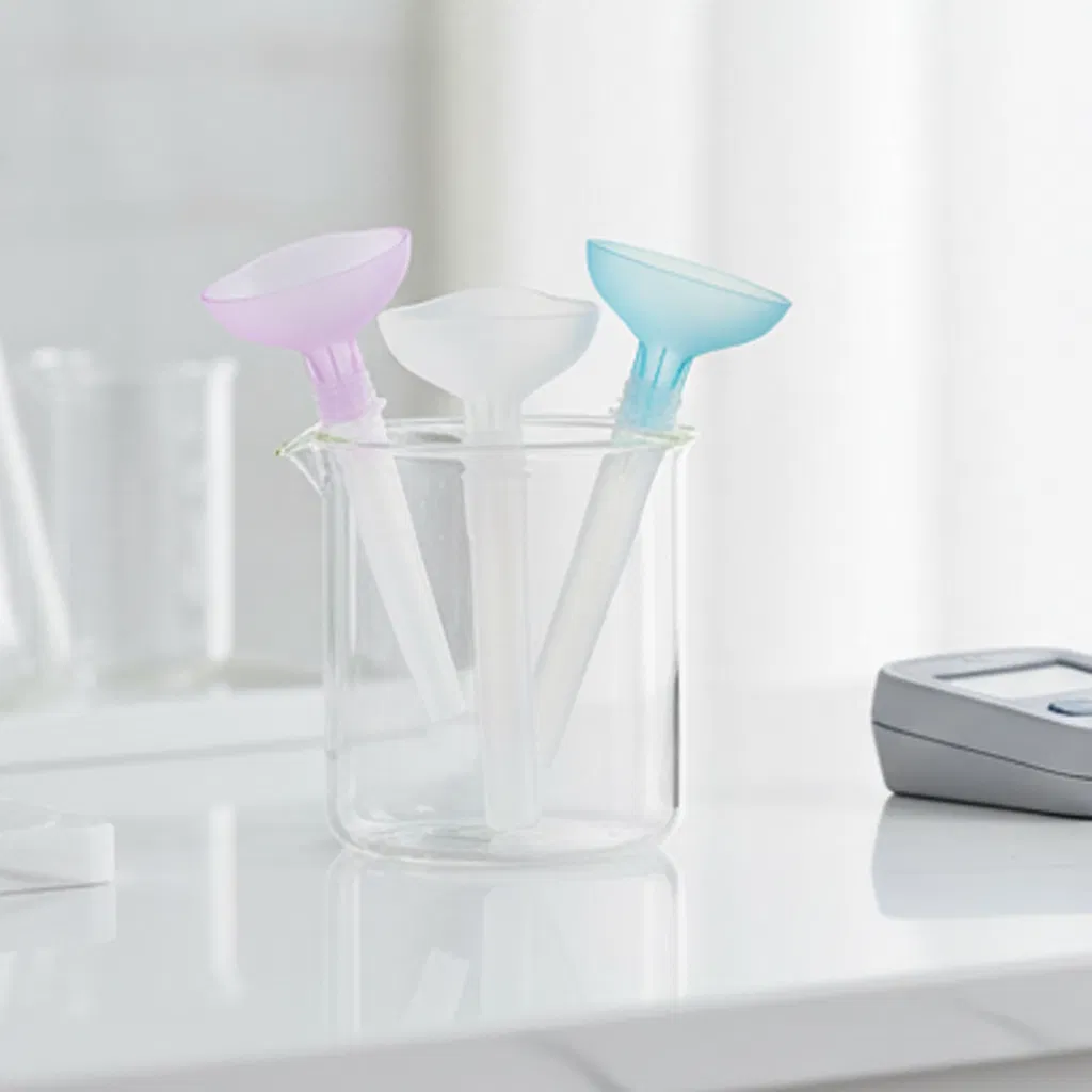 Compact Saliva Collection Kit for Convenient DNA Testing Procedures