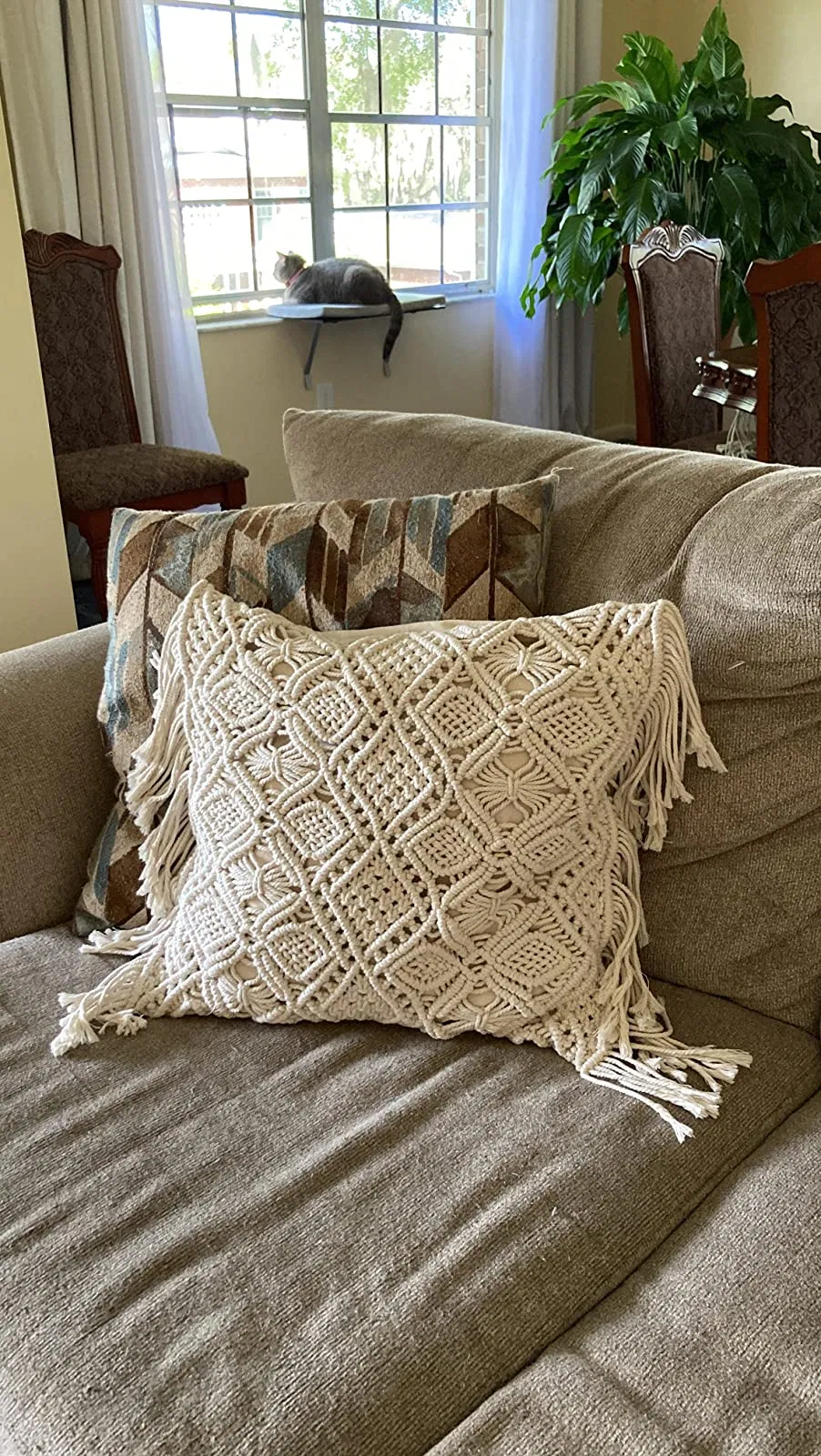 Macrame Pillow Detail 8