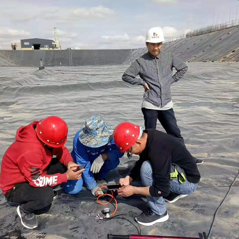 Customizable Geomembrane Fish Pond Liner for Various Pond Sizes Fish Hatchery Ponds, Lake Bottom Lining and Water Containment