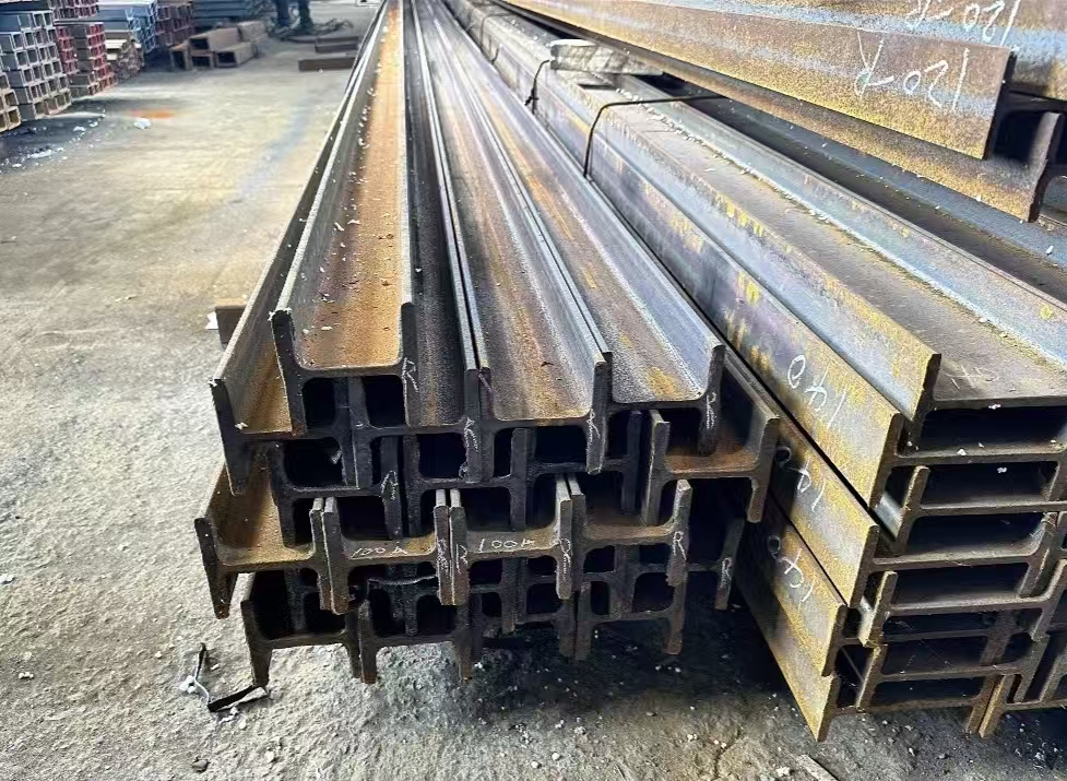 Structural Steel BuildingSteel Frame StructureWorkshop ConstructionWarehouse Building MaterialHigh-rise Building Construction