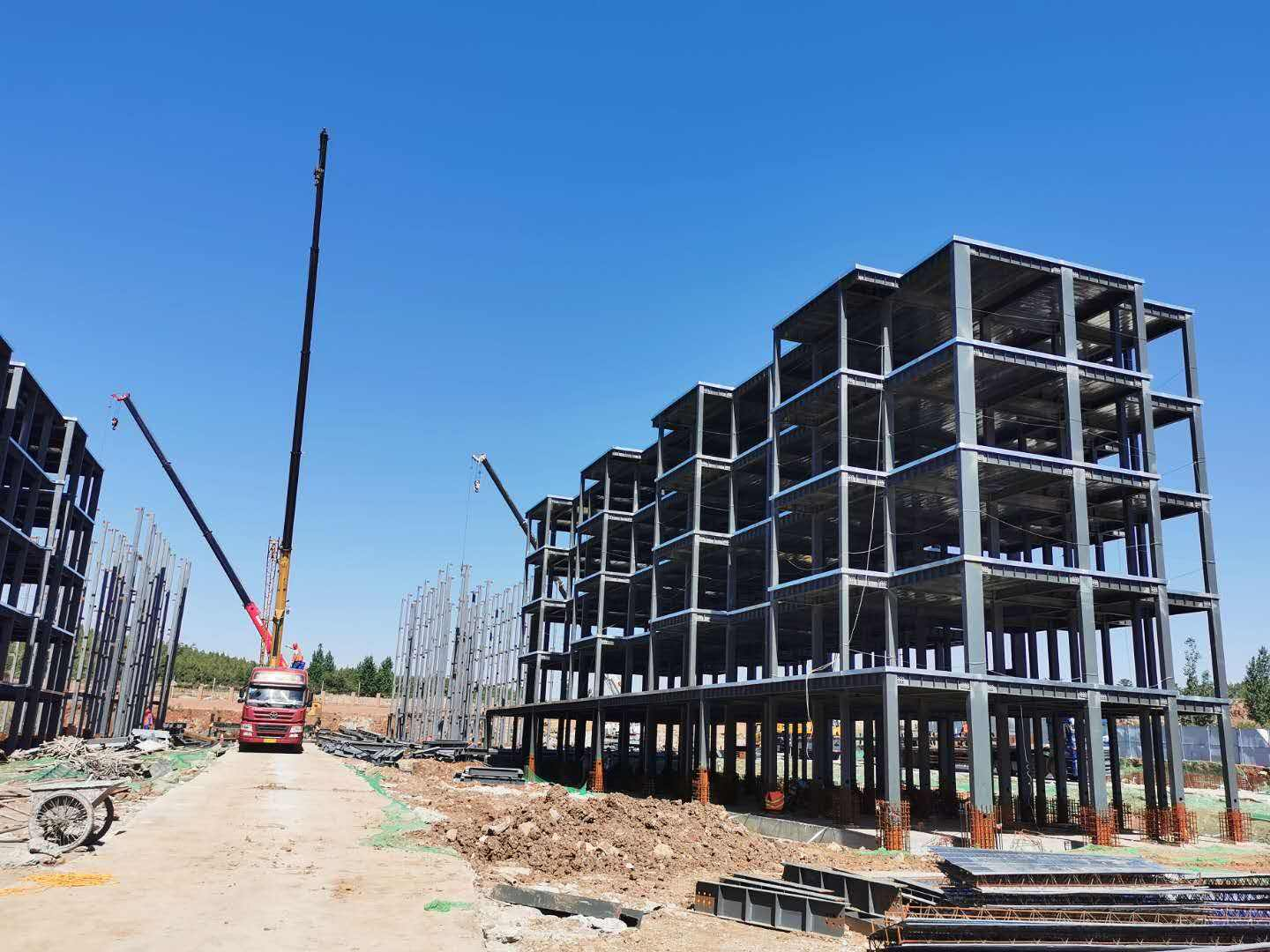 Custom Prefab Steel Frame Hospital Building Heavy Steel Welded Structure Medical Facility Industrial Design Mall &amp; Hotel