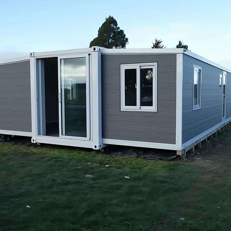 Factory-Built Expandable Steel Container Office Dormitory Housing with Sandwich Panel for Hotels and Villas (20ft Model)