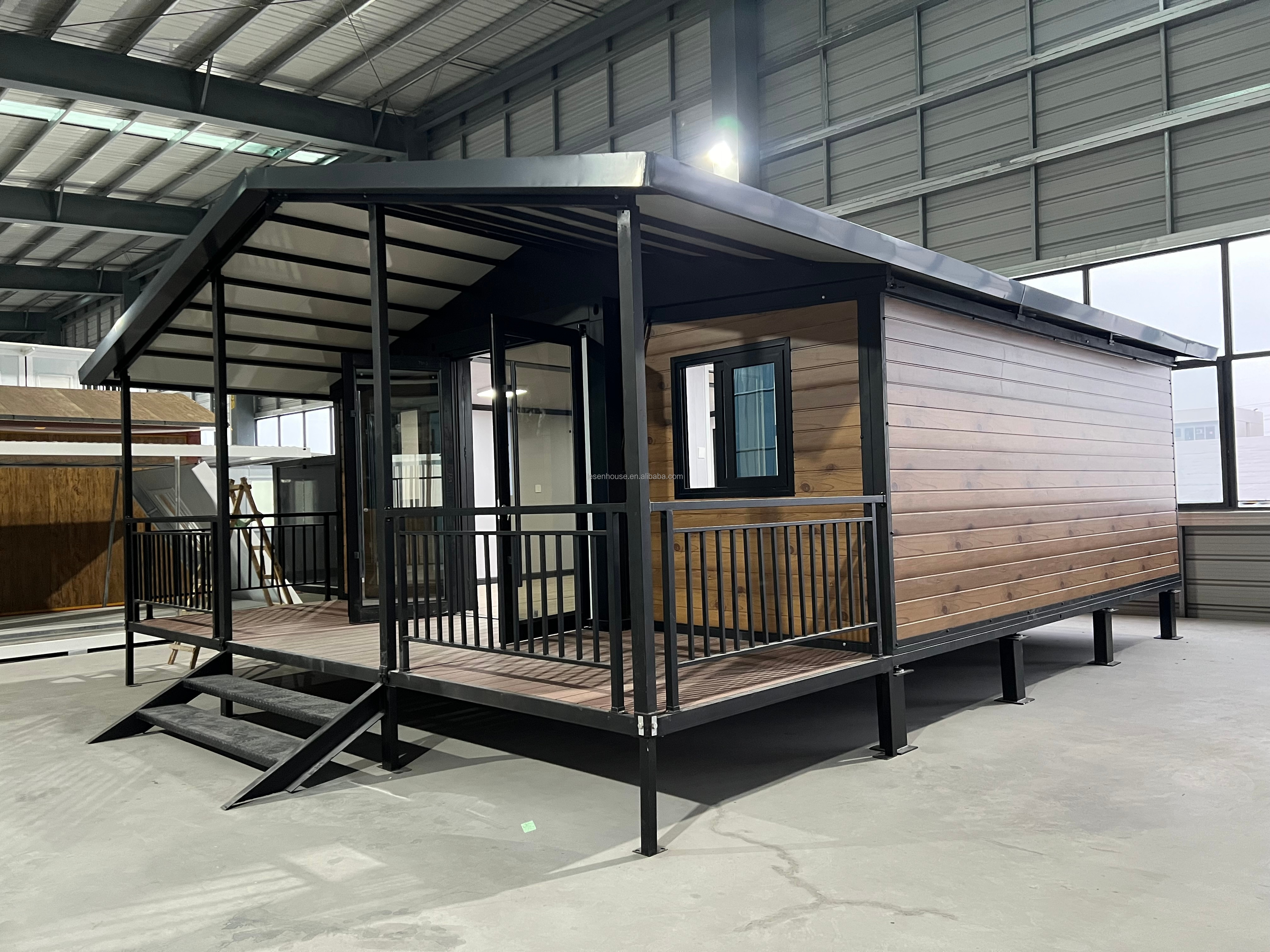 20ft Luxury Expandable Steel Container Beach House Prefab Cabin for Resort Villa &amp; Apartment Use