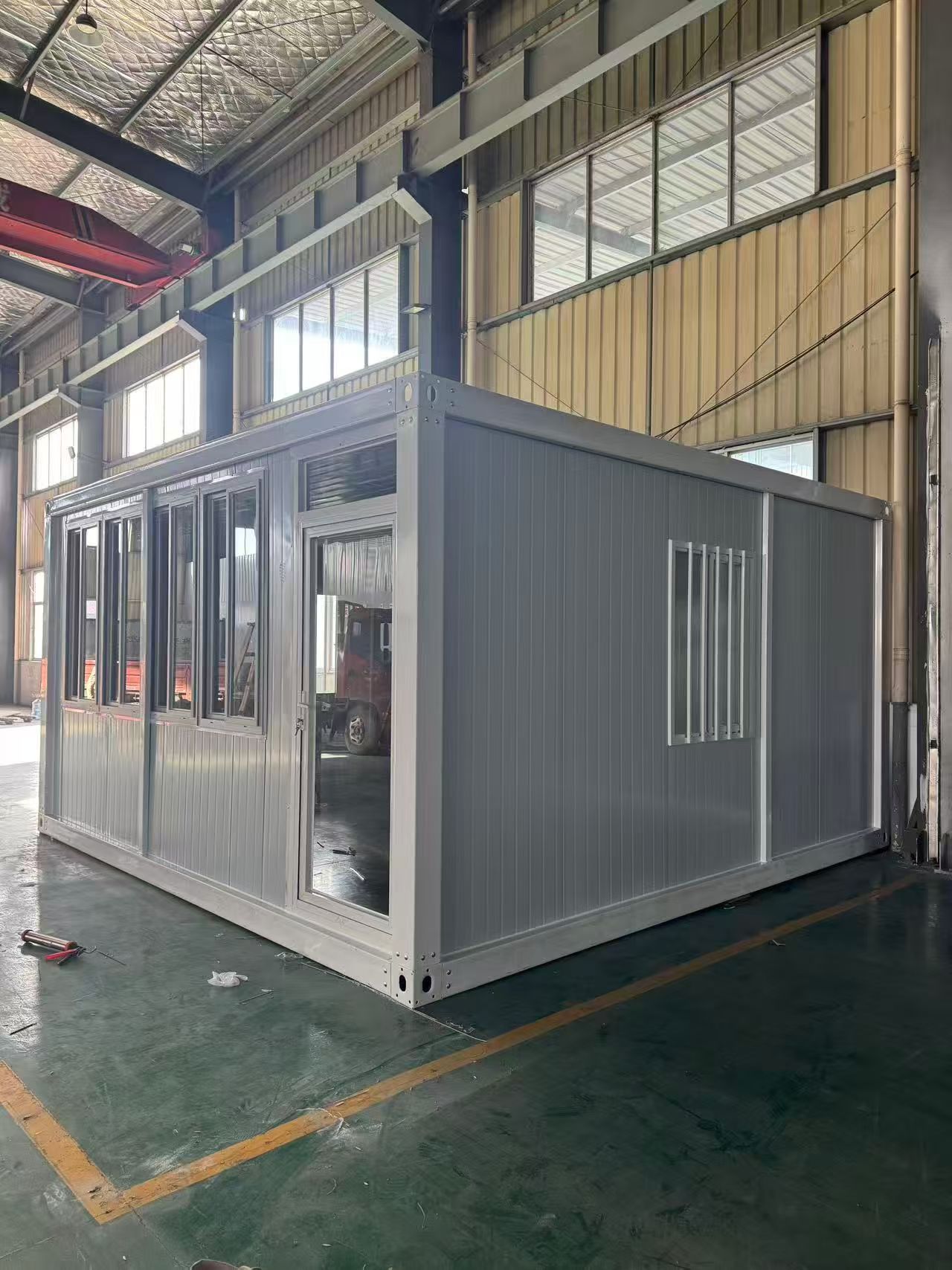Customize Casas Prefabricadas Container House 20ft Sandwich Panels Home Office Flat Pack House Steel Building Dormitory