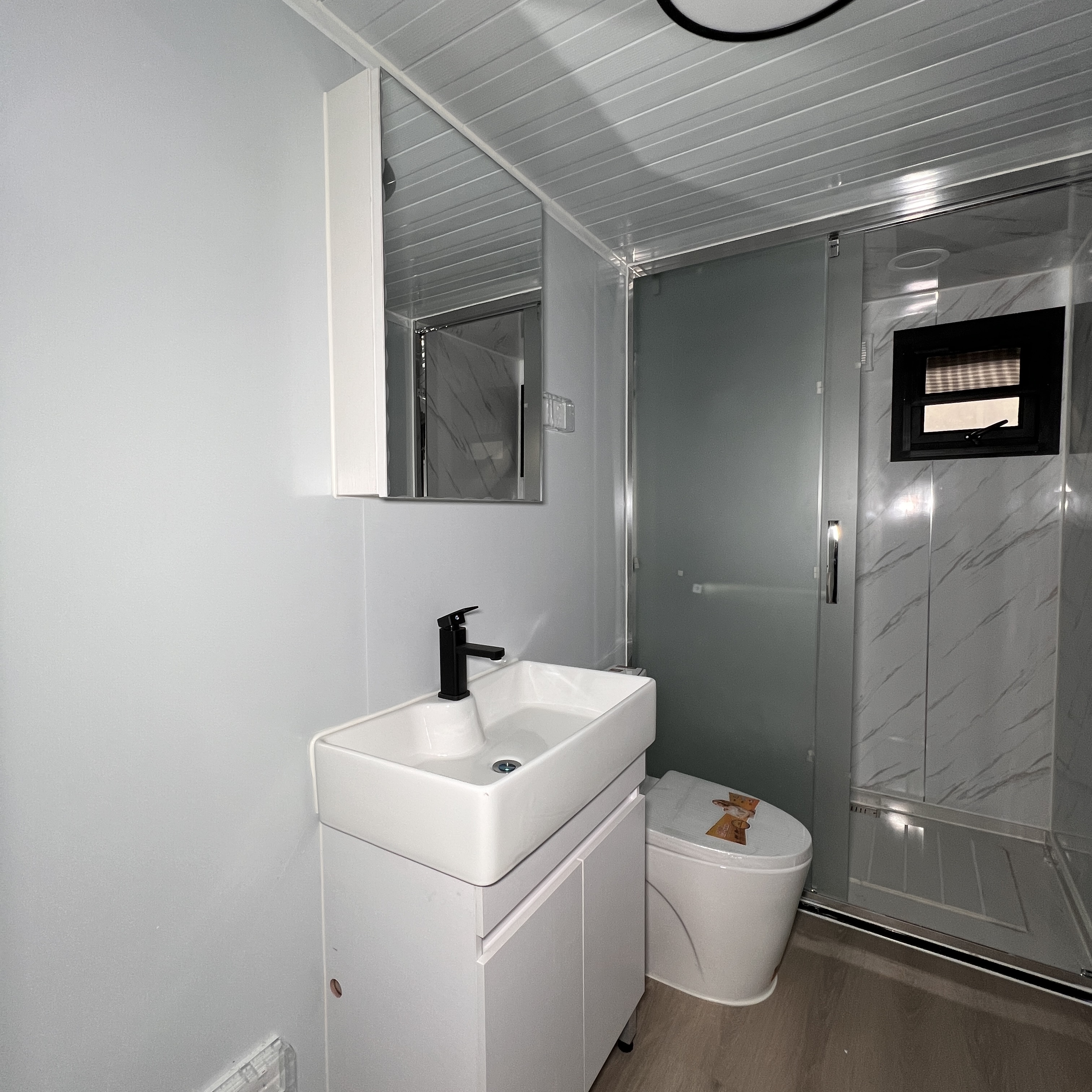 Container Homes With Bathroom and Kitchen House 2 Bedroom 20ft 30 40ft Sale Luxury Office Prefab