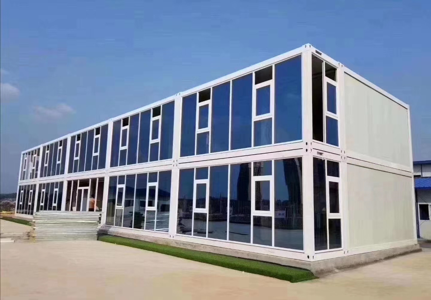 Low Cost Ready to Ship Prefabricated Modern Steel House Structure for Villa